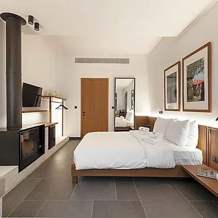 Unedo Seasons Boutique Hotel 4*
