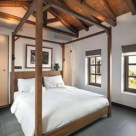 Hotel Unedo Seasons Boutique 4*
